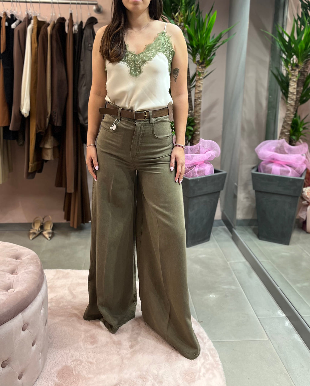 JEANS PALAZZO CON CINTURA MOTEL