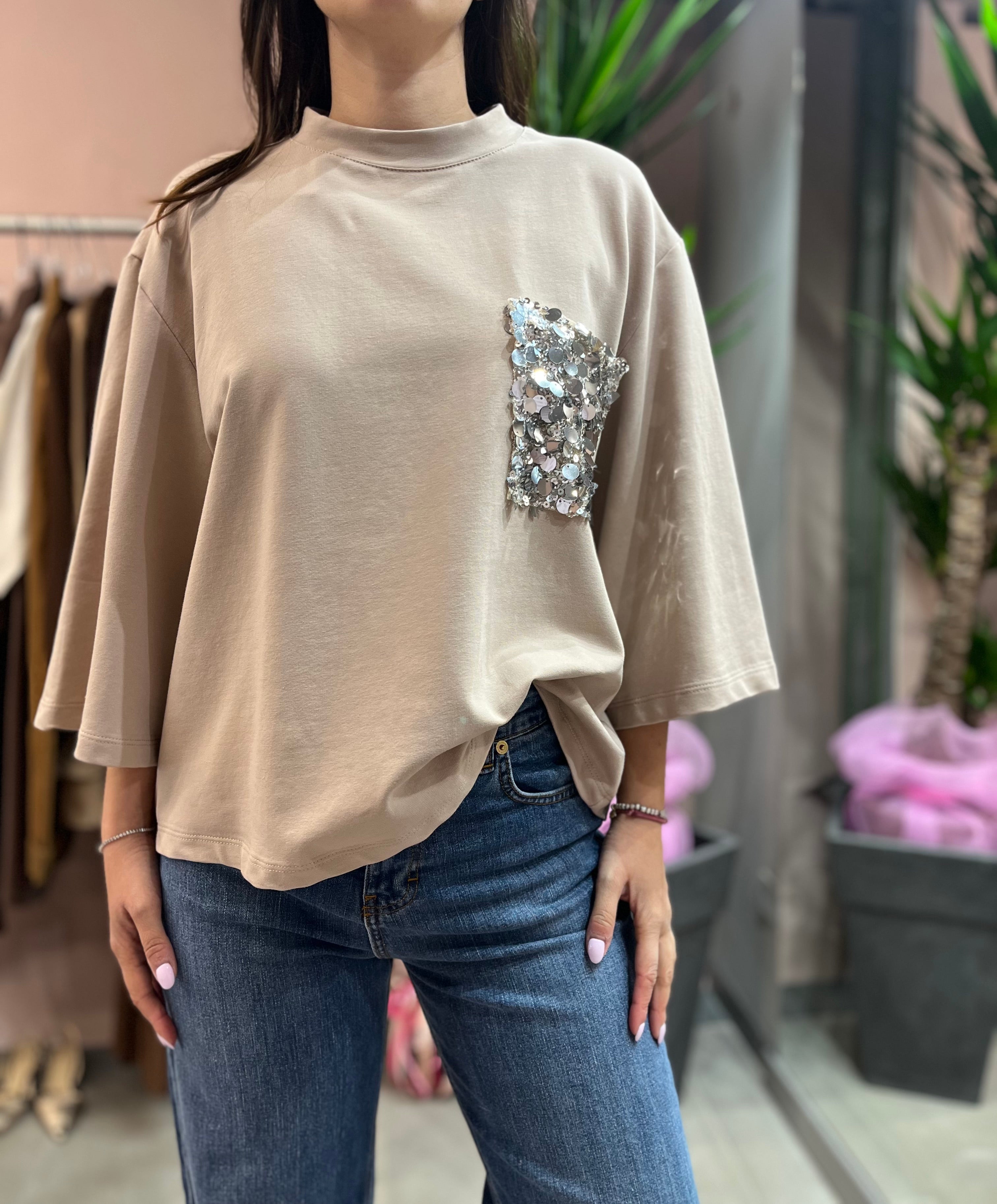 T-SHIRT OVER TASCA PAILETTES TENSIONE IN