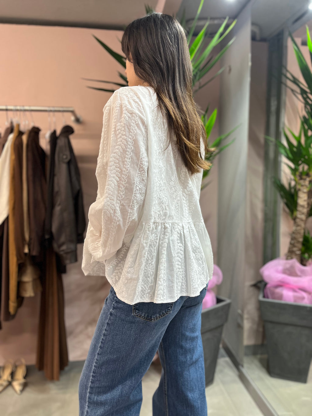 CAMICIA IN PIZZO E RICAMI TENSIONE IN