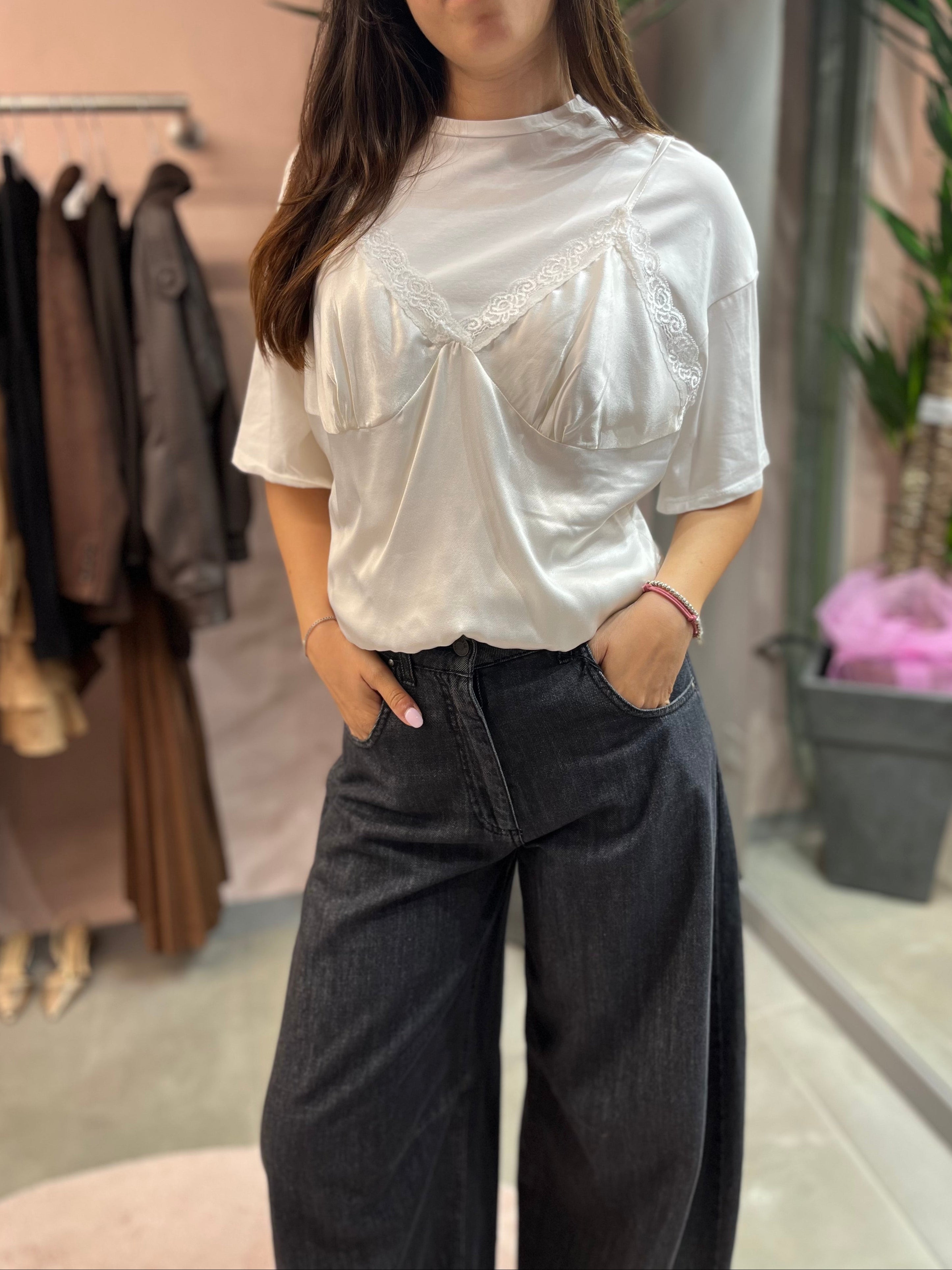 T-SHIRT CON TOP LINGERIE TENSIONE IN
